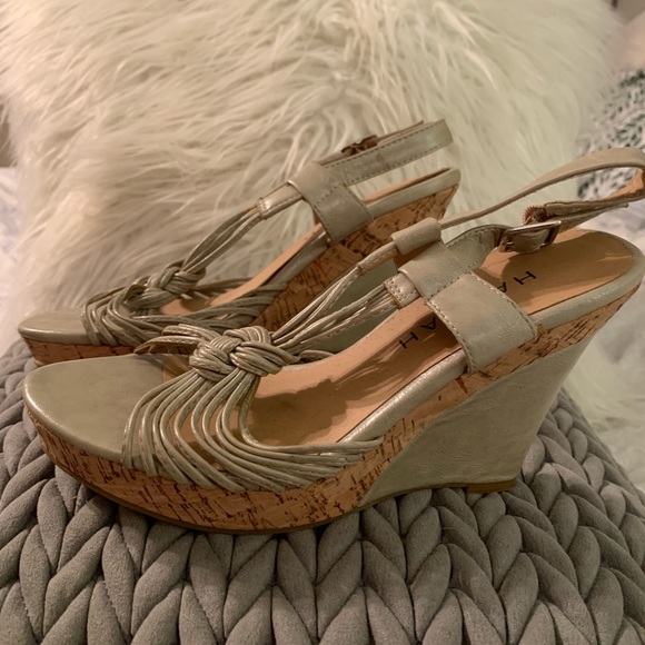 Sandals - Picture 3 of 5